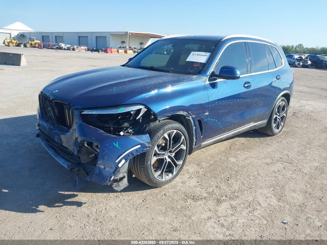 2021 BMW X5 5UXCR4C00M9F95358 Photo 1