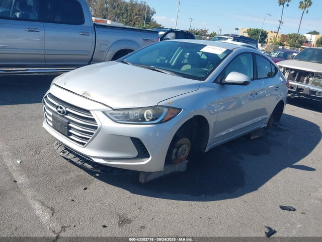 5NPD84LF3HH140558 Hyundai 2017