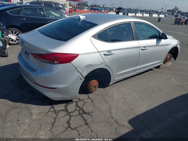 5NPD84LF3HH140558 Hyundai 2017