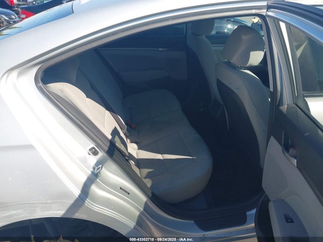 5NPD84LF3HH140558 Hyundai 2017