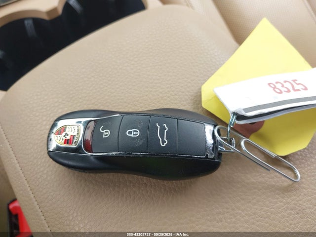 Porsche Macan 2018 WP1AA2A50JLB11220 Image 11