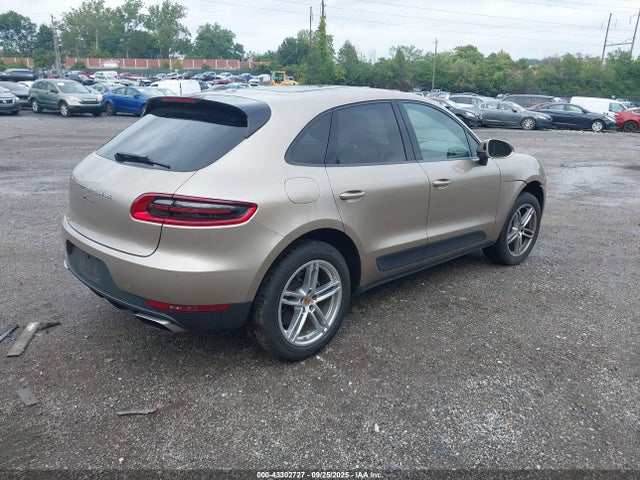 Porsche Macan 2018 WP1AA2A50JLB11220 Image 4