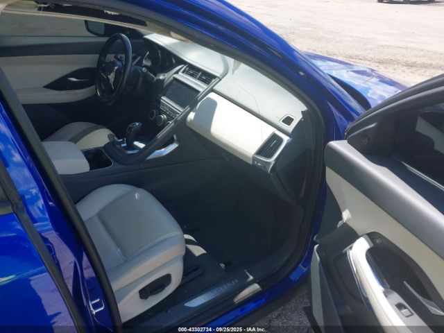 2020 JAGUAR E-PACE SADFK2FX8L1001906 Photo 4