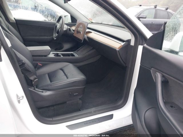 2022 TESLA MODEL Y 7SAYGDEE6NF442786 Photo 4