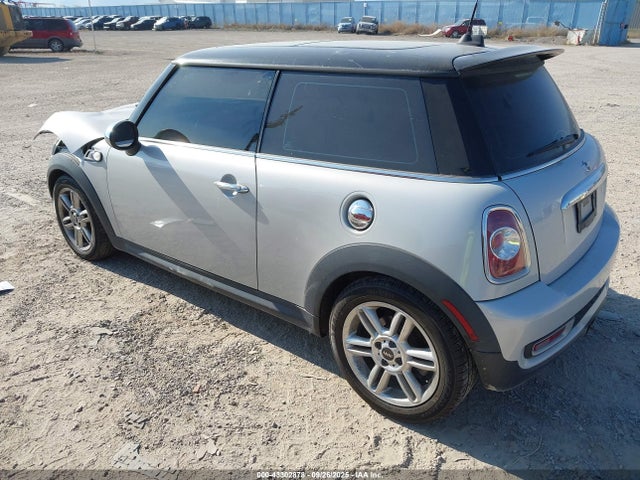 2013 MINI HARDTOP WMWSV3C59DT390245 Photo 2
