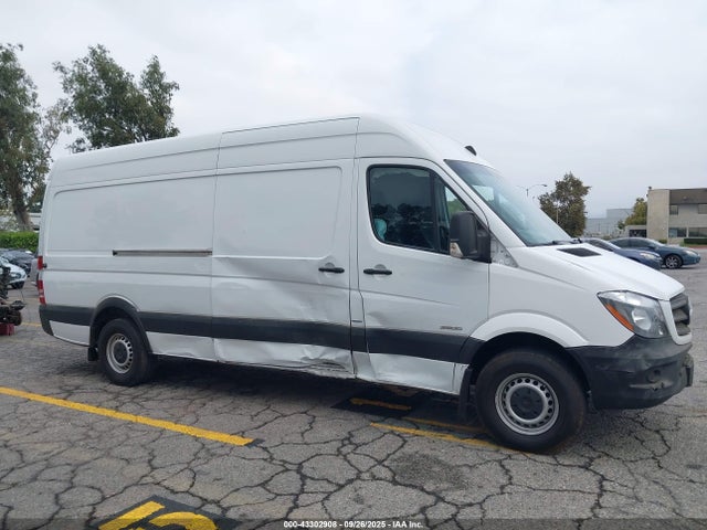 Mercedes-Benz Sprinter 2016 WD3PE8CD0GP273626 Image 13