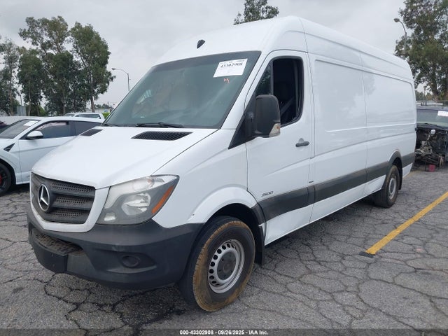 Mercedes-Benz Sprinter 2016 WD3PE8CD0GP273626 Image 2