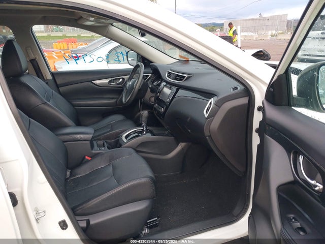 5N1AT2MT1GC858416 Nissan 2016