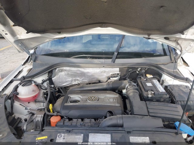 WVGAV7AX0GW545659 Volkswagen 2.0t