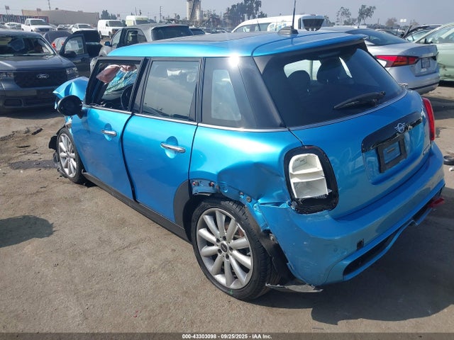 2019 MINI HARDTOP WMWXU3C5XK2H86571 Photo 2