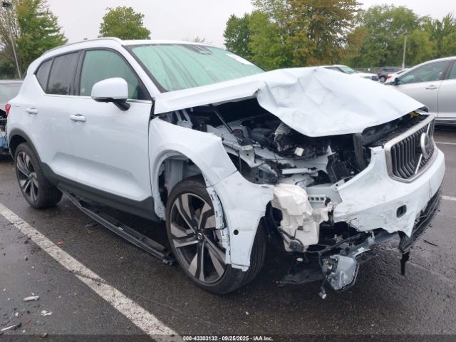 2024 VOLVO XC40 YV4L12UE7R2263953
