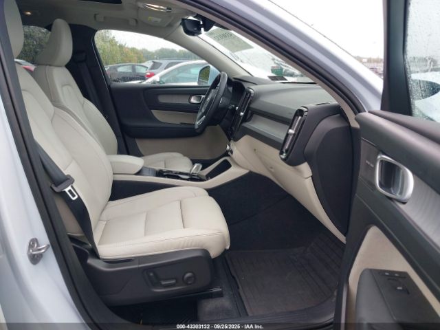 2024 VOLVO XC40 YV4L12UE7R2263953 Photo 4