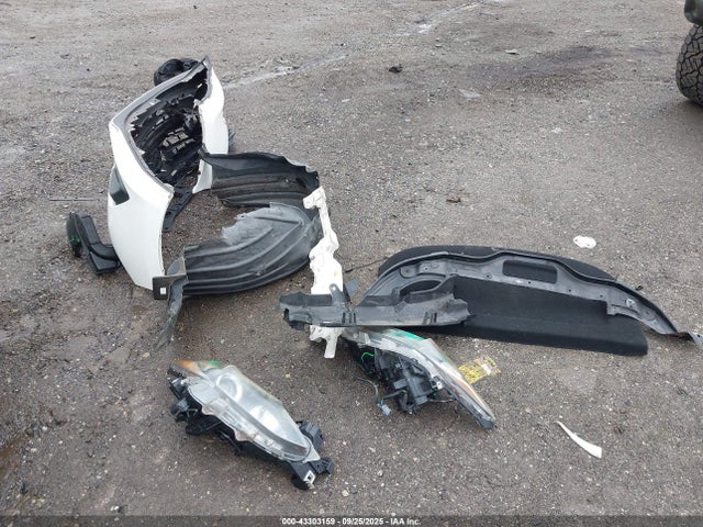 JM1BM1M79E1154962 Mazda pe