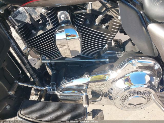 2016 HARLEY-DAVIDSON FLHTCUTG 1HD1MAL11GB855807 Photo 8