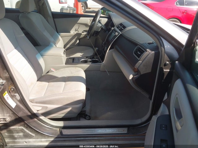 43303406 :رقم المزاد ، 4T1BD1FKXGU178041 vin ، 2016 Toyota Camry Hybrid Le مزاد بيع