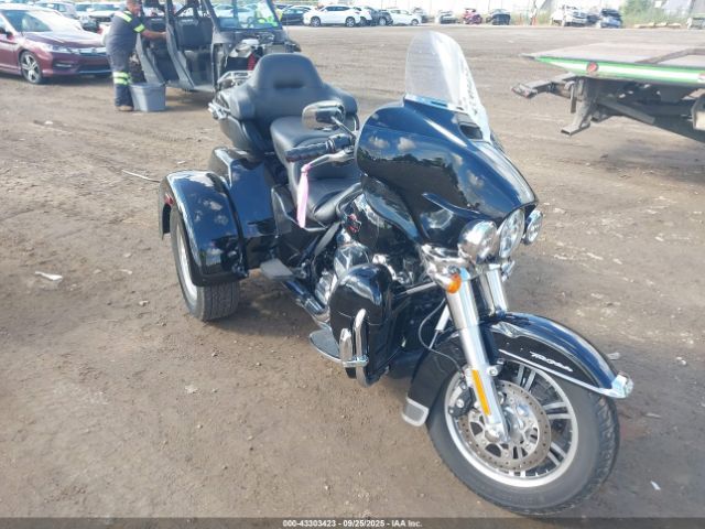 2022 HARLEY-DAVIDSON FLHTCUTG 1HD1MAF15NB852580