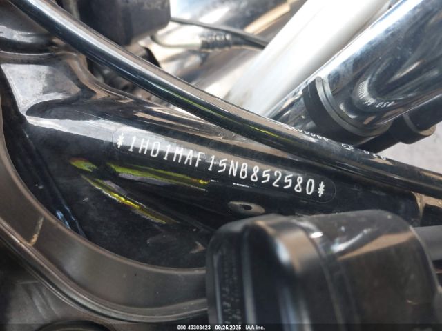 2022 HARLEY-DAVIDSON FLHTCUTG 1HD1MAF15NB852580 Photo 9