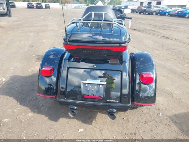 2022 HARLEY-DAVIDSON FLHTCUTG 1HD1MAF15NB852580 Photo 5