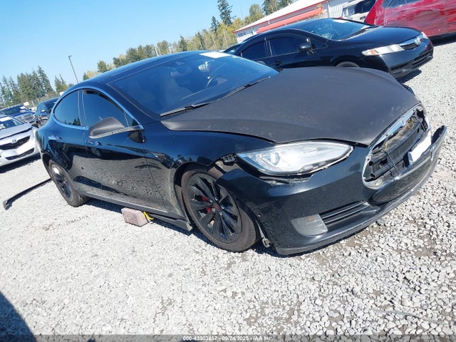 2015 TESLA MODEL S 5YJSA1H49FF084915 Photo 0