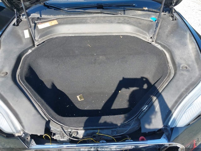2015 TESLA MODEL S 5YJSA1H49FF084915 Photo 9
