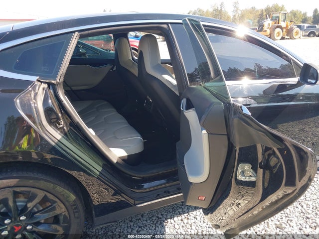 2015 TESLA MODEL S 5YJSA1H49FF084915 Photo 7