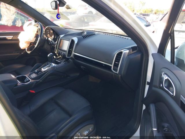 2015 PORSCHE CAYENNE WP1AB2A22FLA56943 Photo 4