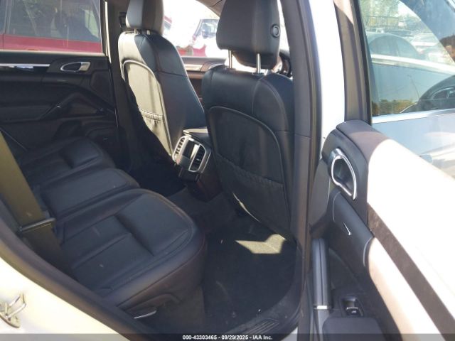 2015 PORSCHE CAYENNE WP1AB2A22FLA56943 Photo 7