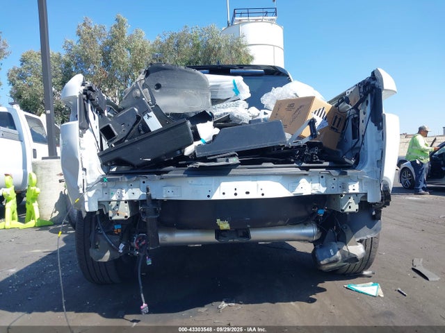 Rivian r1t 2022 7FCTGAAA1NN015309 Image 24