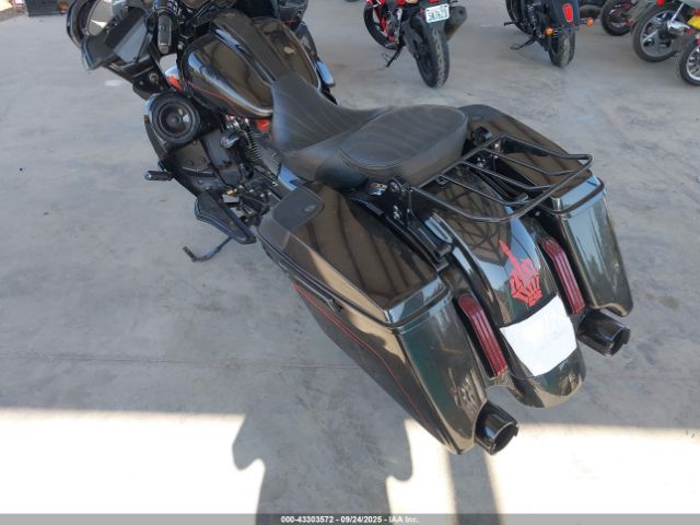 2018 HARLEY-DAVIDSON FLTRXSE 1HD1TCL13JB953341 Photo 2