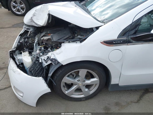 1G1RC6E47FU141624 Chevrolet luu - ffv, e-flex, fam 0
