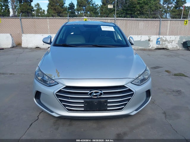 5NPD84LF6HH193576 Hyundai 2017