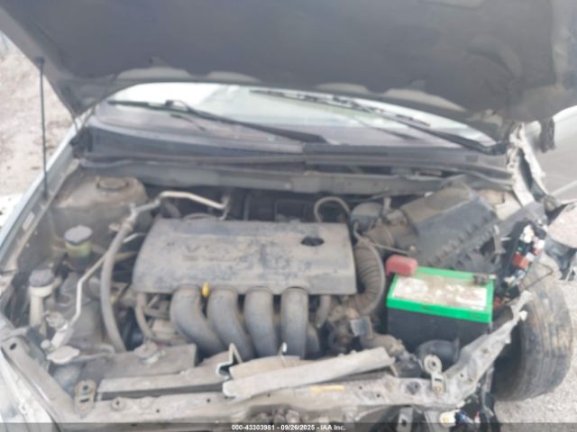 2004 TOYOTA COROLLA JTDBR32E542027200 Photo 9