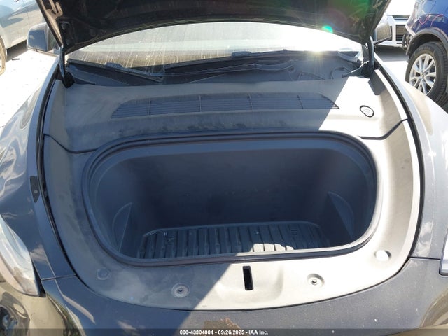 2021 TESLA MODEL Y 5YJYGDEF7MF197324 Photo 9