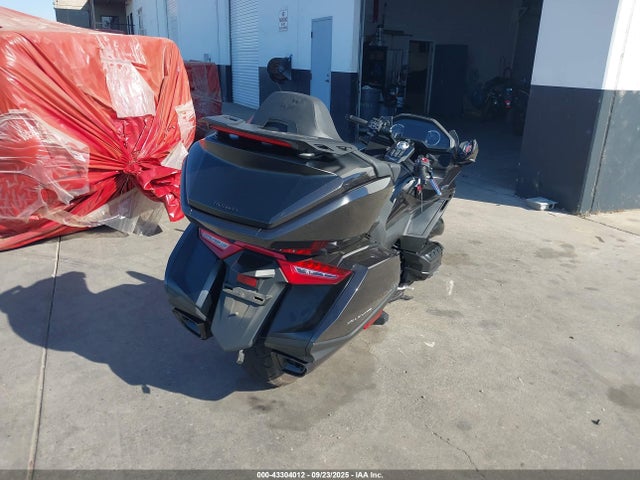 2021 HONDA GL1800 JH2SC7954MK300648 Photo 3