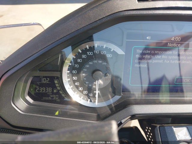 2021 HONDA GL1800 JH2SC7954MK300648 Photo 6