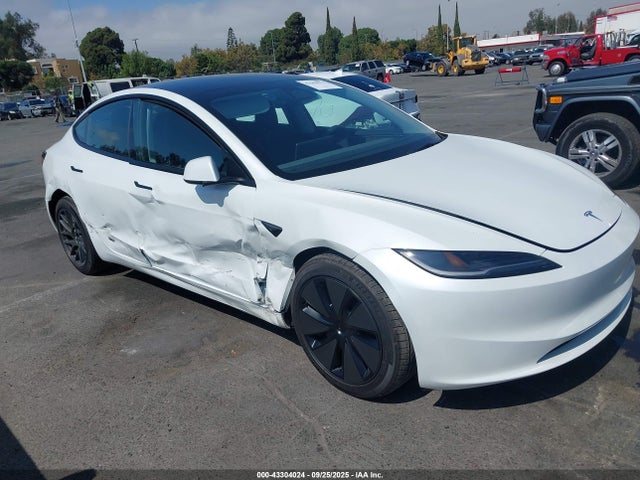 2025 TESLA MODEL 3 5YJ3E1EA7SF024855 Photo 0