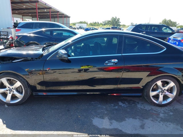 2015 Mercedes-benz C 350 Sport მანქანა იყიდება აუქციონზე, vin: WDDGJ5HBXFG422362, აუქციონის ნომერი: 43304049
