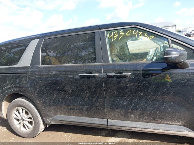 43304330 :رقم المزاد ، KNDNB4H38R6433730 vin ، 2024 Kia Carnival Mpv Lx Seat Package مزاد بيع