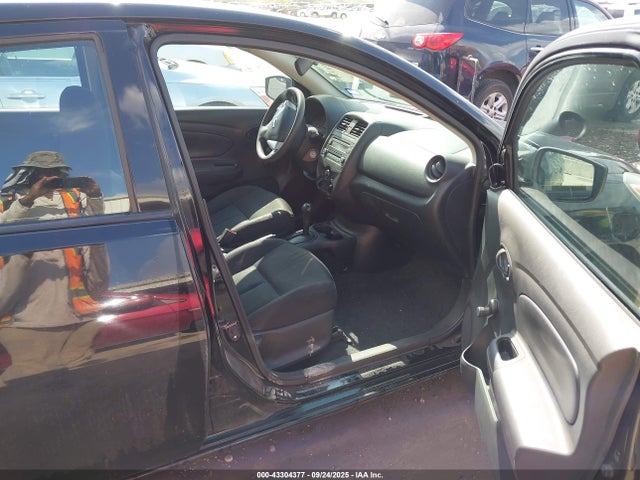 3N1CN7APXGL915313 Nissan 2016