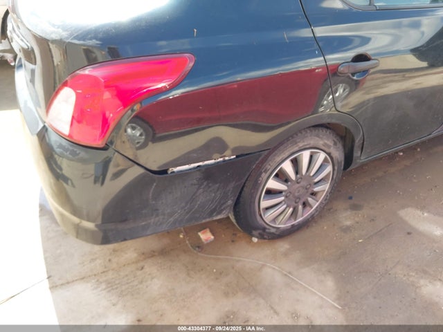 3N1CN7APXGL915313 Nissan 2016