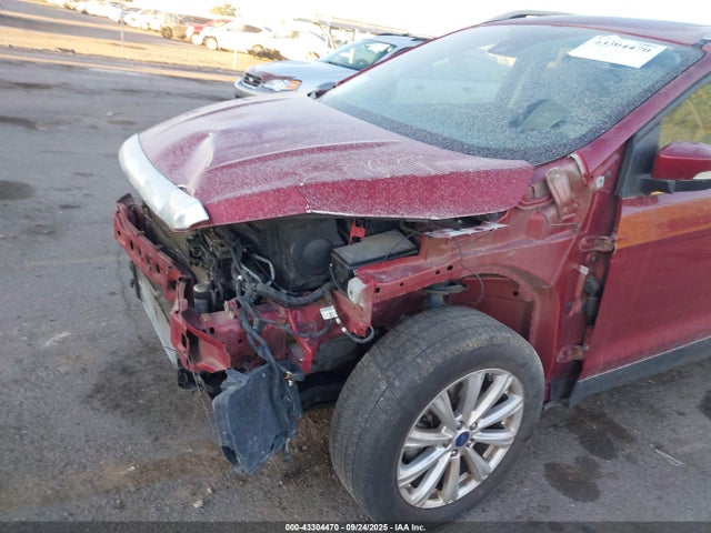 Ford Escape 2017 1FMCU9JD6HUB14799 Image 32
