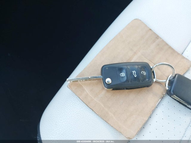 3VWD17AJ5GM239840 Volkswagen 1.8t