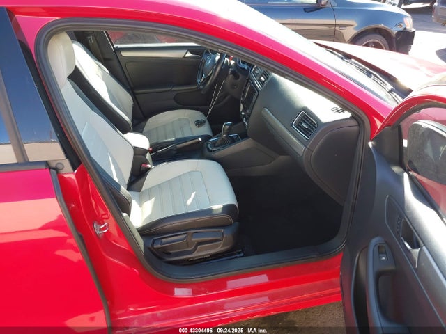 3VWD17AJ5GM239840 Volkswagen 1.8t