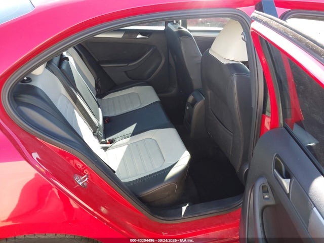 3VWD17AJ5GM239840 Volkswagen 1.8t