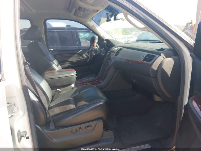 2008 CADILLAC ESCALADE 1GYFK638X8R154323 Photo 4