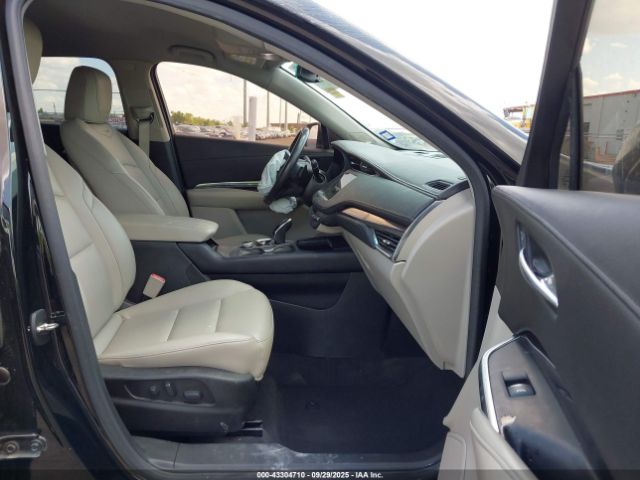 2020 CADILLAC XT4 1GYAZAR43LF065667 Photo 4