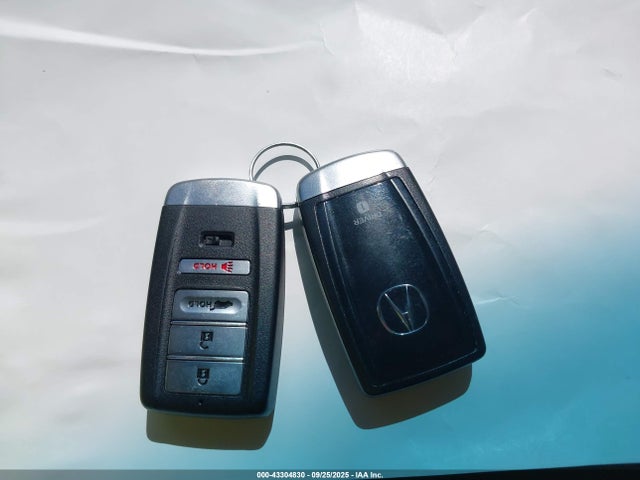 5J8TB3H5XHL011107 Acura j35z2