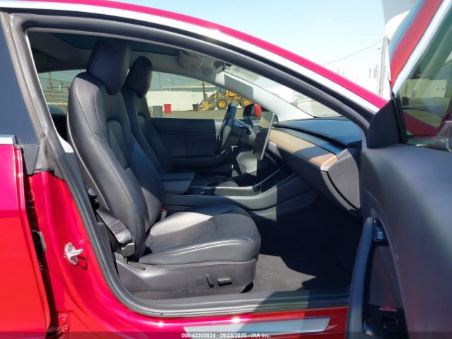 2019 TESLA MODEL 3 5YJ3E1EB5KF496786 Photo 4