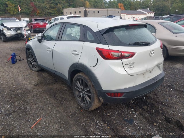 Mazda pe 2017 JM1DKFC75H0173077 Image 3