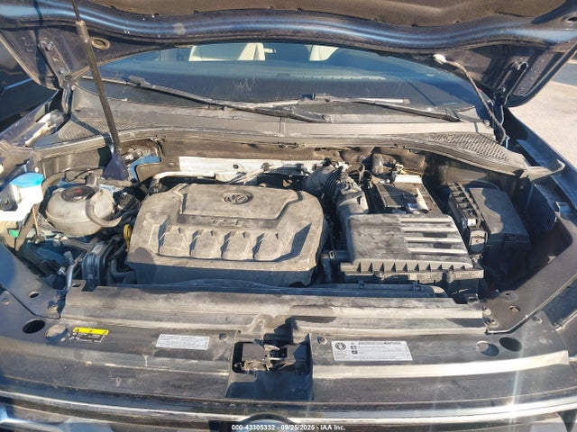 Volkswagen Tiguan 2018 3VV1B7AX3JM096435 Image 10